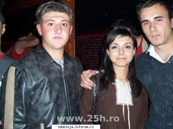 aici tre`ia sa postam despre cea mai frumoasa fata din liceu nu ?! ok`s ... deshi n`a ieshit ff